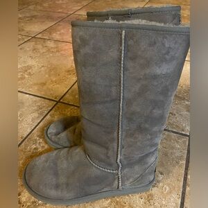 Uggs grey tall women’s size 8